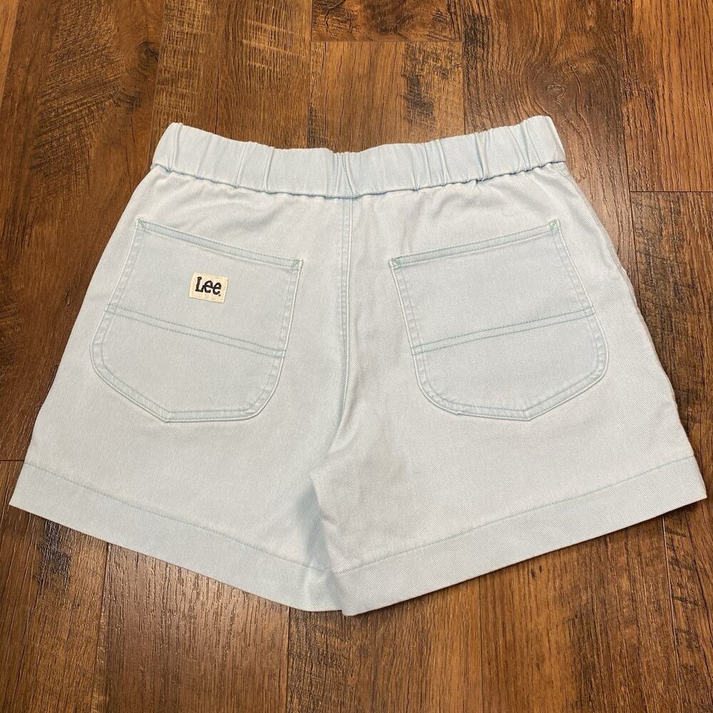 Lee Women's Relaxed Fit High-Rise Pull-on Utility Shorts Size 8 Light Blue